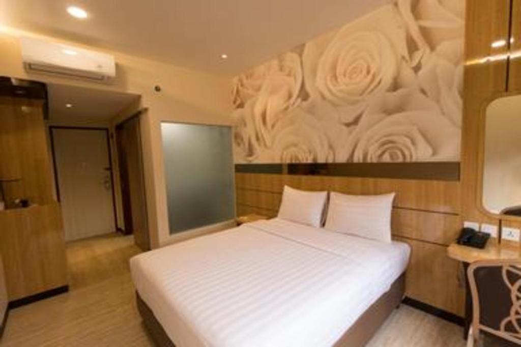 Mine Home Hotel By Sovia Bandung Eksteriør billede